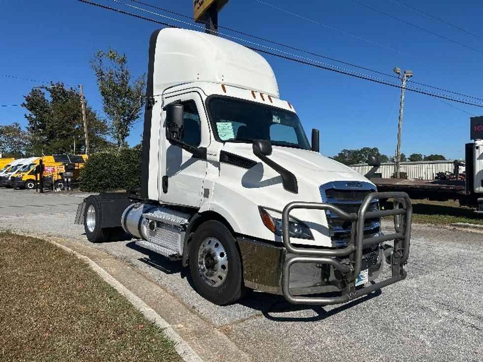 Day Cab Tractor-Heavy Duty Tractors-Freightliner-2020-T11642ST-Atlanta (Conyers)-GA-491,741\n\t\tmiles-$ 33,750 - Image 1