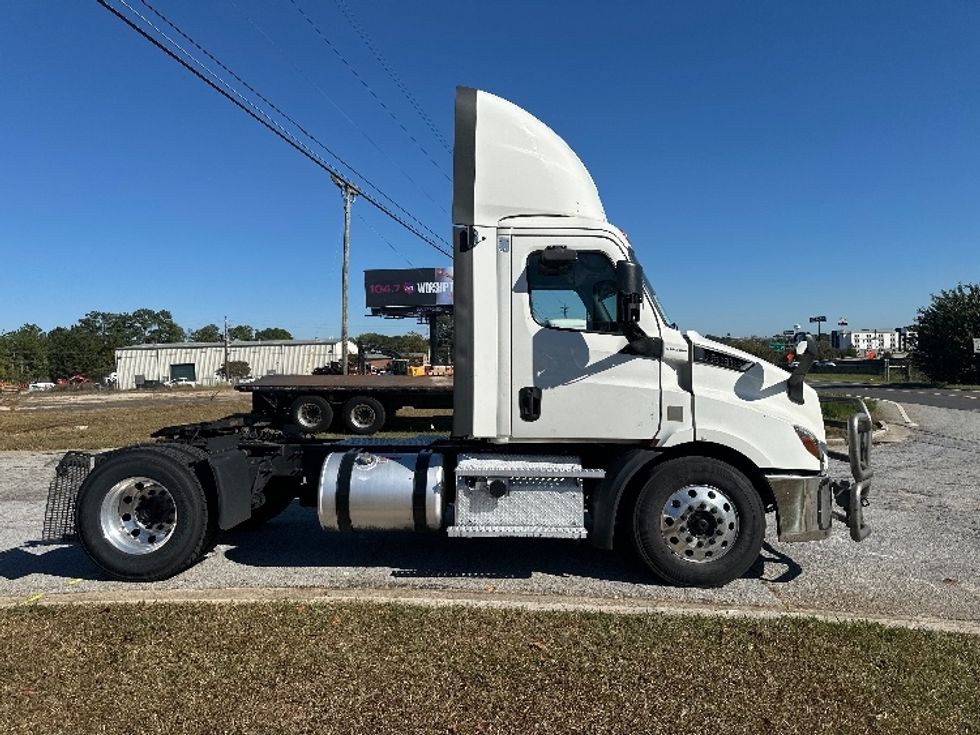 Day Cab Tractor-Heavy Duty Tractors-Freightliner-2020-T11642ST-Atlanta (Conyers)-GA-491,741\n\t\tmiles-$ 33,750 - Image 8