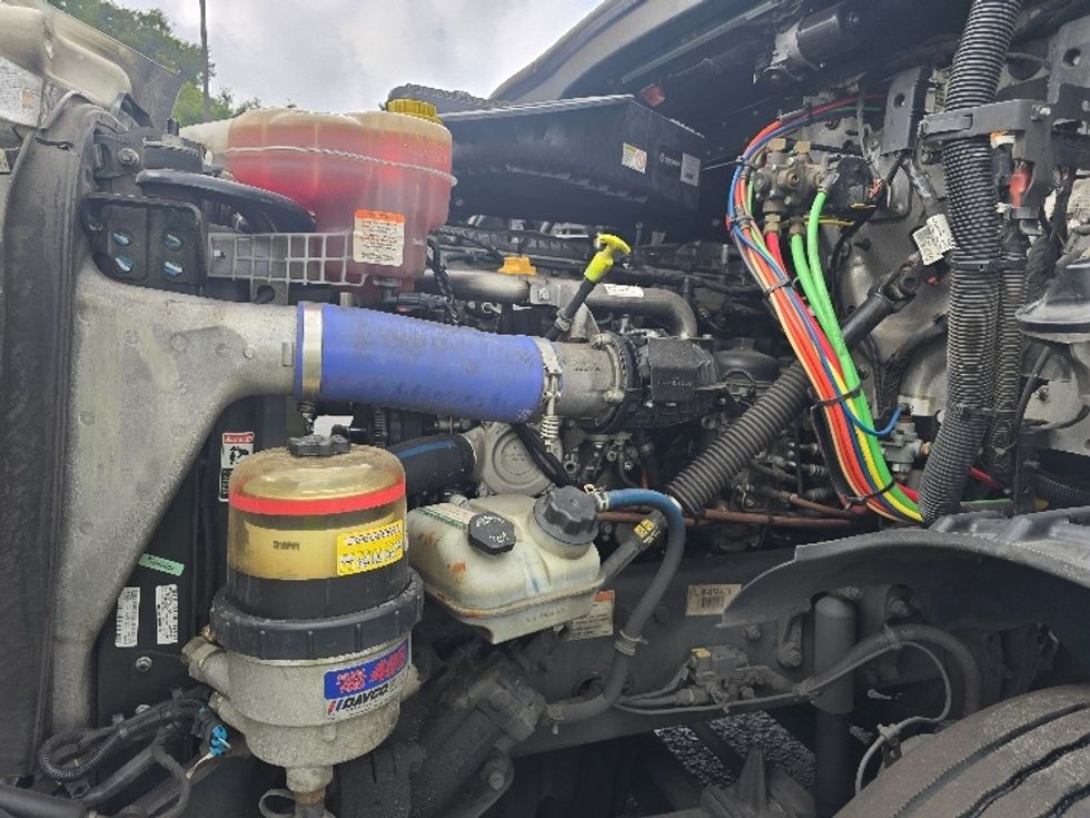 Day Cab Tractor-Heavy Duty Tractors-Freightliner-2020-T11642ST-Atlanta (Forest Park)-GA-378,182\n\t\tmiles-$ 41,500 - Image 16