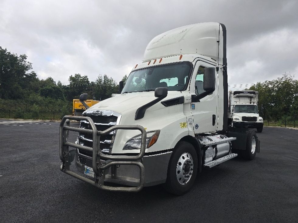 Day Cab Tractor-Heavy Duty Tractors-Freightliner-2020-T11642ST-Atlanta (Forest Park)-GA-378,182\n\t\tmiles-$ 41,500 - Image 3