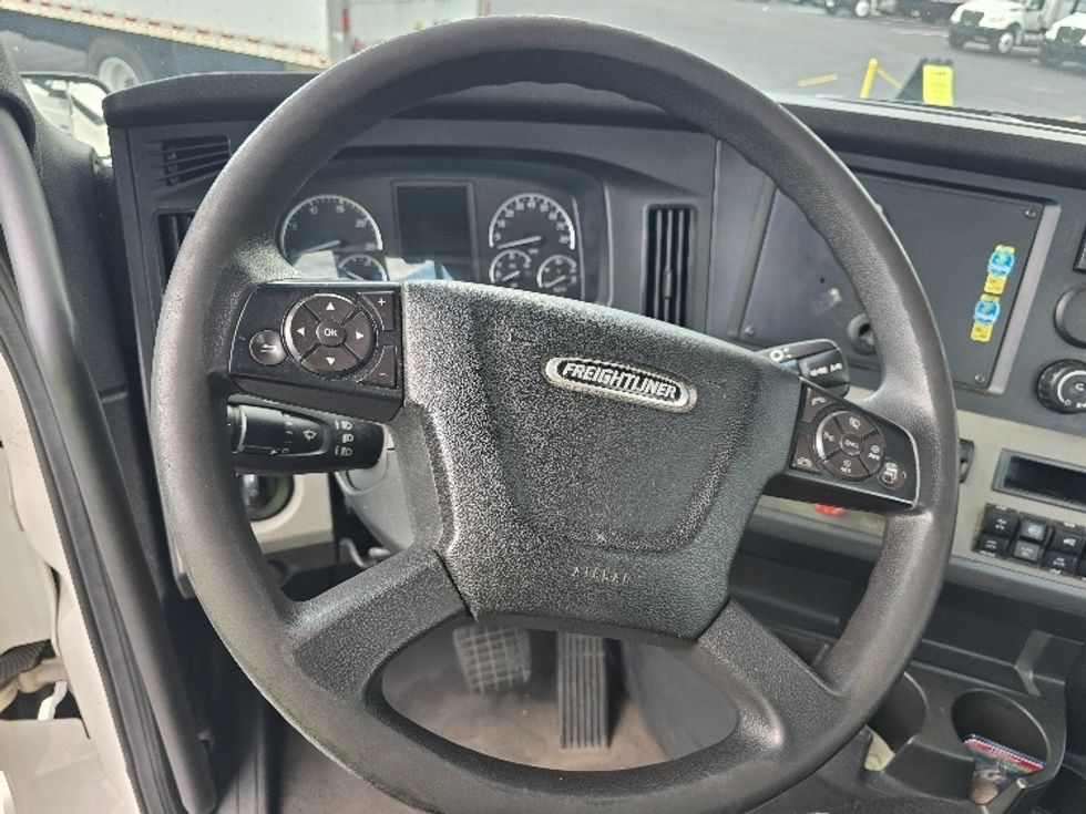 Day Cab Tractor-Heavy Duty Tractors-Freightliner-2020-T11642ST-Atlanta (Forest Park)-GA-429,866\n\t\tmiles-$ 38,500 - Image 10