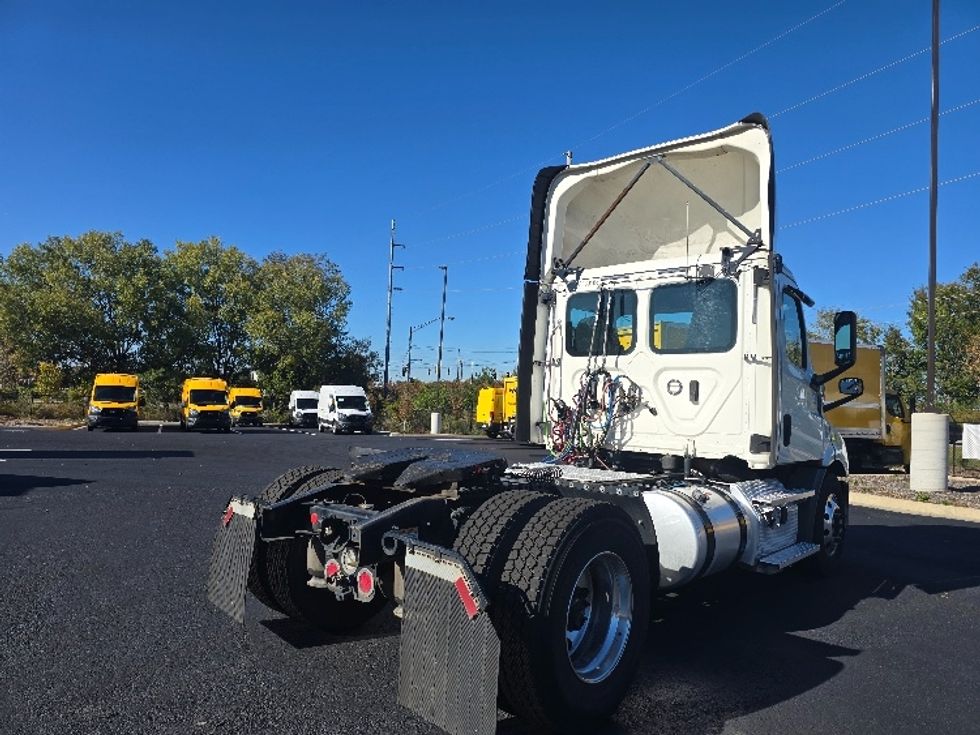 Day Cab Tractor-Heavy Duty Tractors-Freightliner-2020-T11642ST-Atlanta (Forest Park)-GA-429,866\n\t\tmiles-$ 38,500 - Image 6