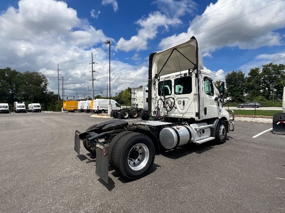 Day Cab Tractor-Heavy Duty Tractors-Freightliner-2020-T11642ST-Atlanta (Forest Park)-GA-467,594\n\t\tmiles-$ 38,500 - Image 7