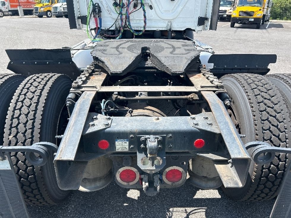 Day Cab Tractor-Heavy Duty Tractors-Freightliner-2020-T11642ST-Atlanta (Forest Park)-GA-475,069\n\t\tmiles-$ 35,000 - Image 16