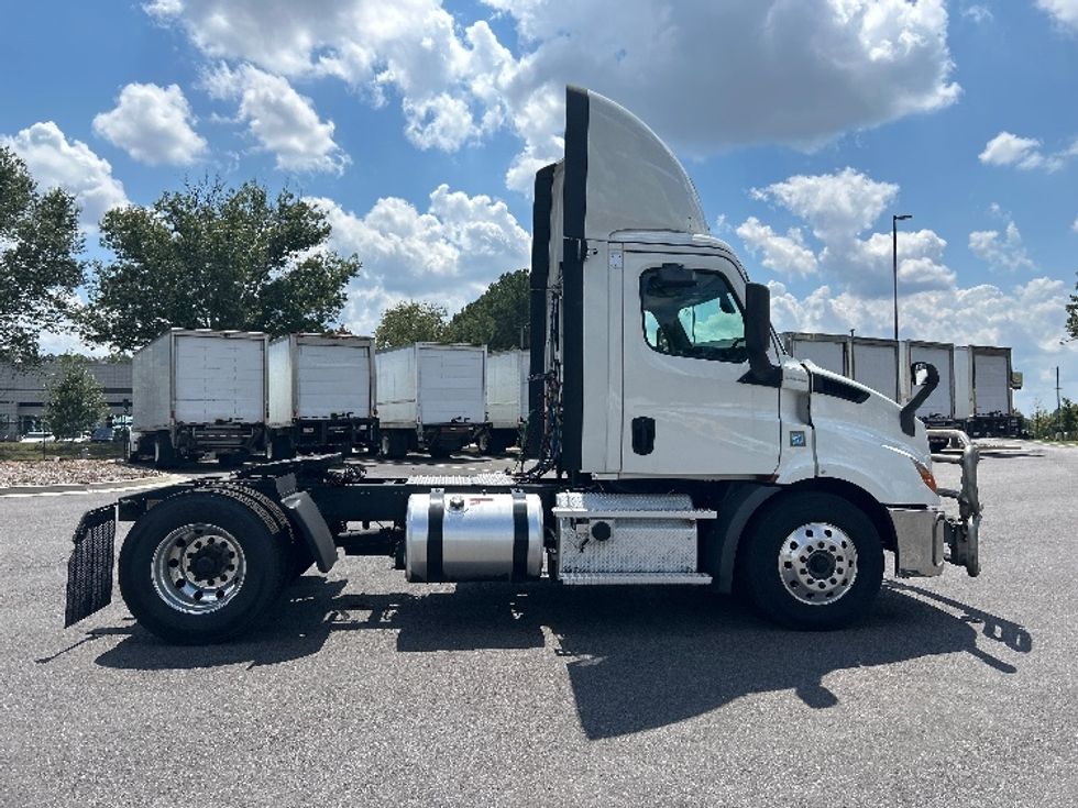 Day Cab Tractor-Heavy Duty Tractors-Freightliner-2020-T11642ST-Atlanta (Forest Park)-GA-475,069\n\t\tmiles-$ 35,000 - Image 5