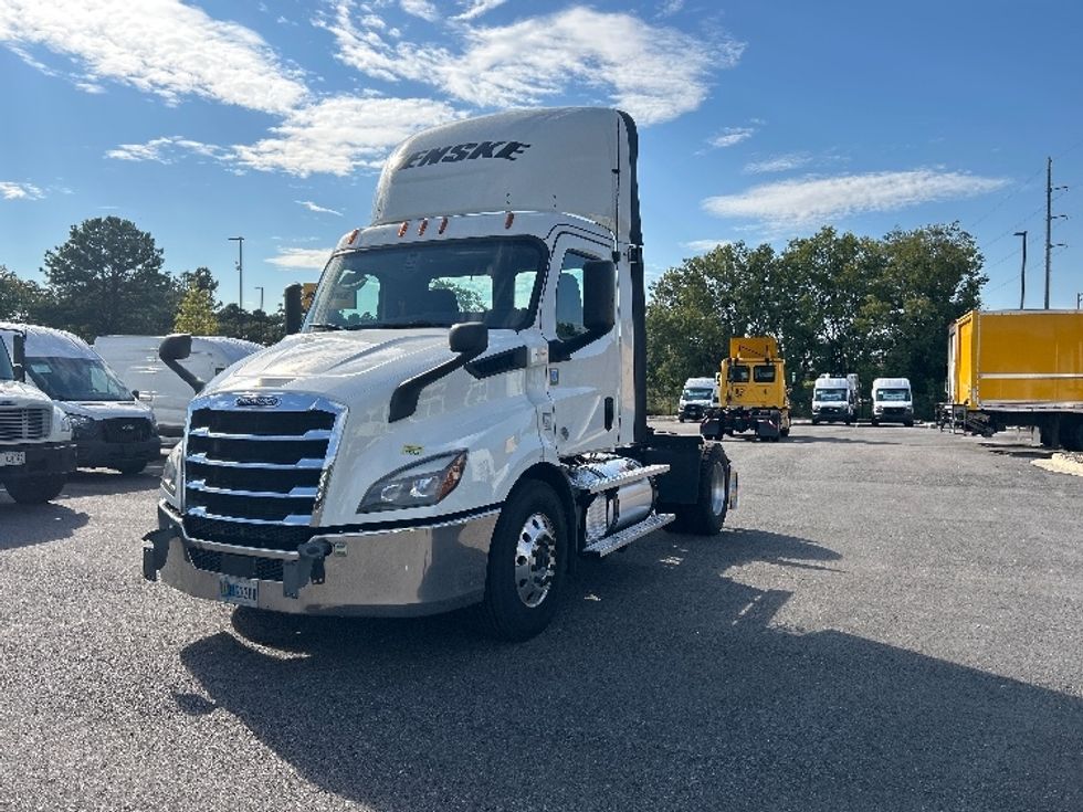 Day Cab Tractor-Heavy Duty Tractors-Freightliner-2020-T11642ST-Atlanta (Forest Park)-GA-482,922\n\t\tmiles-$ 34,250 - Image 3