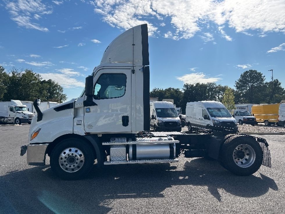 Day Cab Tractor-Heavy Duty Tractors-Freightliner-2020-T11642ST-Atlanta (Forest Park)-GA-482,922\n\t\tmiles-$ 34,250 - Image 4