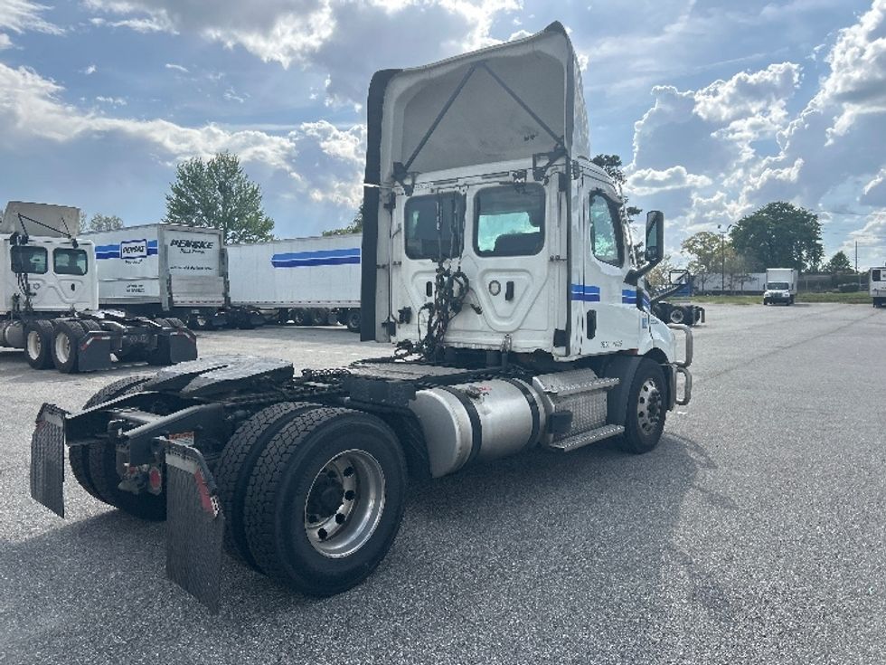 Day Cab Tractor-Heavy Duty Tractors-Freightliner-2020-T11642ST-Atlanta (Forest Park)-GA-521,298\n\t\tmiles-$ 29,500 - Image 7