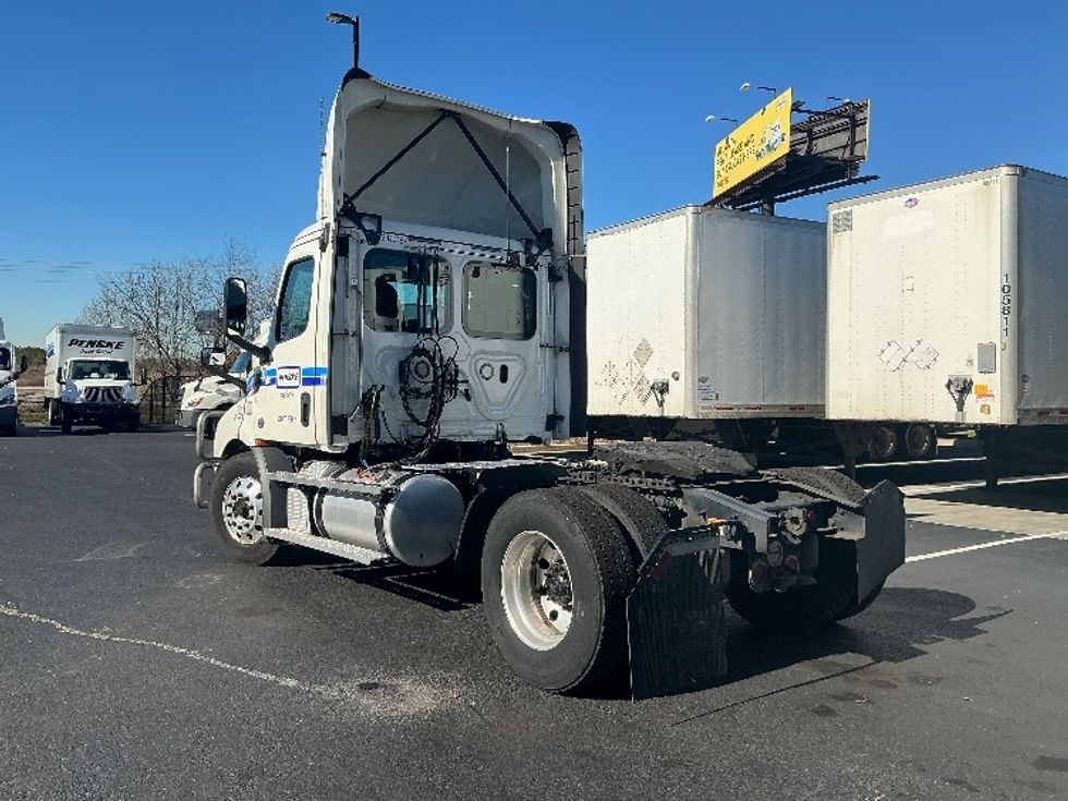 Day Cab Tractor-Heavy Duty Tractors-Freightliner-2020-T11642ST-Atlanta (Forest Park)-GA-563,521\n\t\tmiles-$ 28,000 - Image 5