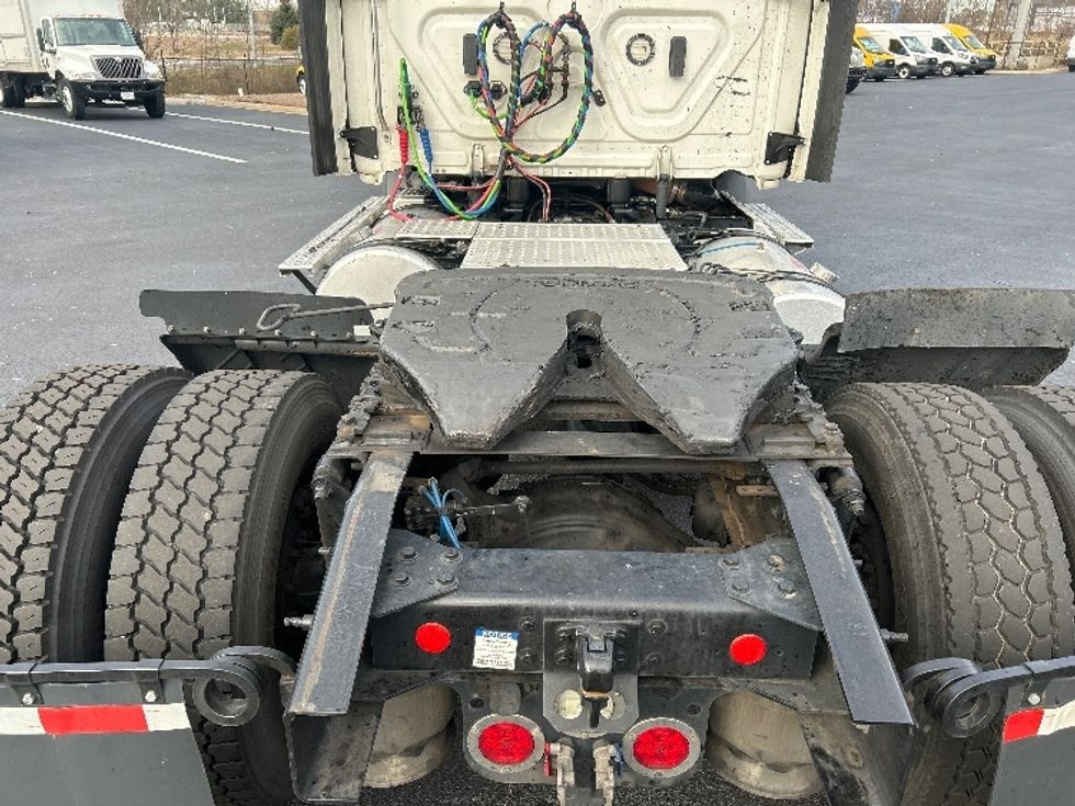 Day Cab Tractor-Heavy Duty Tractors-Freightliner-2020-T11642ST-Atlanta (Forest Park)-GA-662,404\n\t\tmiles-$ 20,750 - Image 6