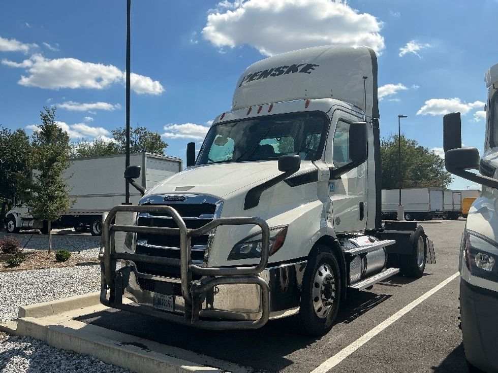Day Cab Tractor-Heavy Duty Tractors-Freightliner-2020-T11642ST-Atlanta (Forest Park)-GA-677,494\n\t\tmiles-$ 24,000 - Image 3