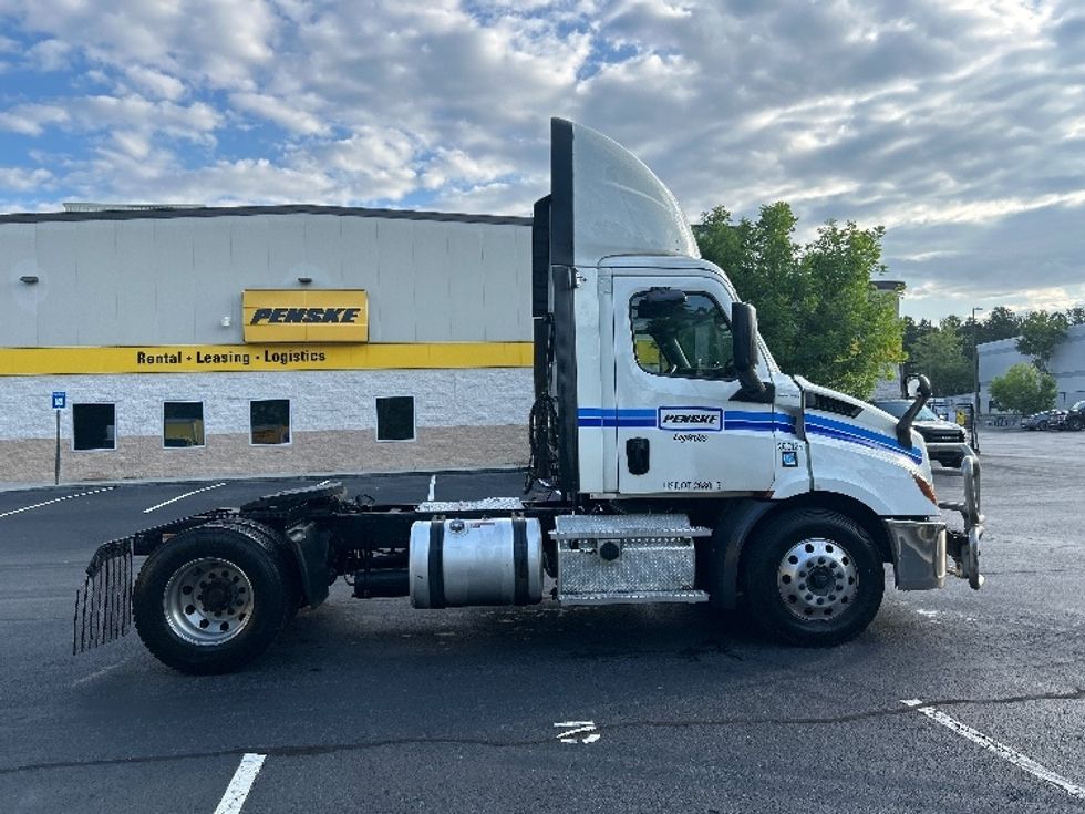 Day Cab Tractor-Heavy Duty Tractors-Freightliner-2020-T11642ST-Atlanta-GA-599,805\n\t\tmiles-$ 28,000 - Image 8