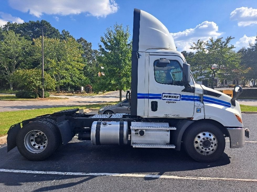 Day Cab Tractor-Heavy Duty Tractors-Freightliner-2020-T11642ST-Atlanta-GA-690,939\n\t\tmiles-$ 24,000 - Image 8