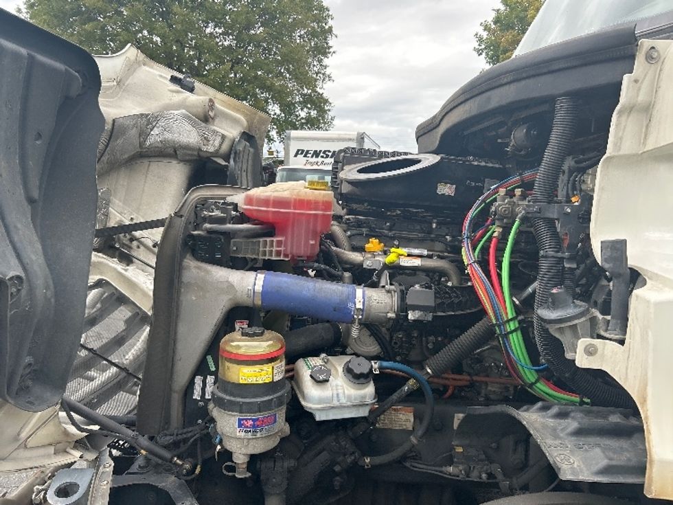 Day Cab Tractor-Heavy Duty Tractors-Freightliner-2020-T11642ST-Charlotte-NC-496,433\n\t\tmiles-$ 33,250 - Image 16