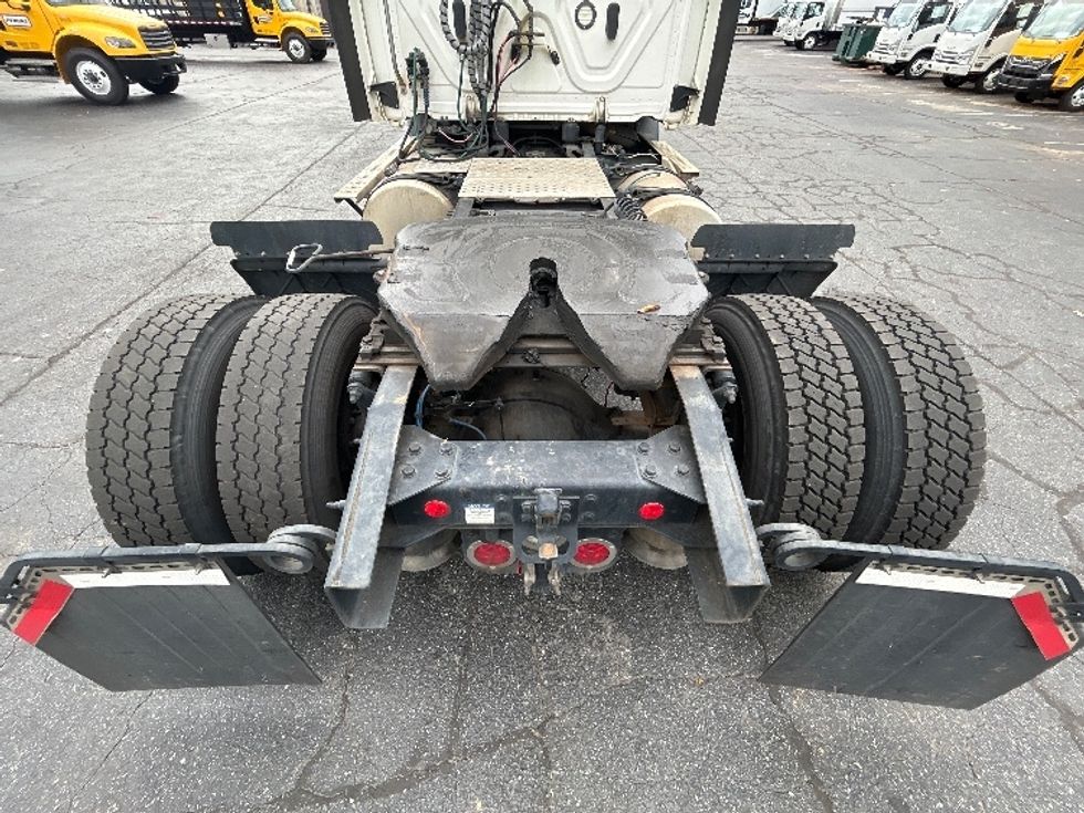 Day Cab Tractor-Heavy Duty Tractors-Freightliner-2020-T11642ST-Charlotte-NC-496,433\n\t\tmiles-$ 33,250 - Image 6