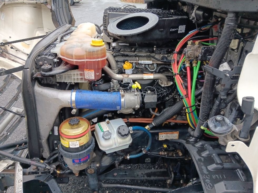 Day Cab Tractor-Heavy Duty Tractors-Freightliner-2020-T11642ST-Cleveland-TN-685,092\n\t\tmiles-$ 25,500 - Image 16