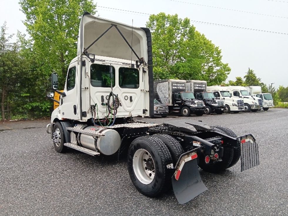 Day Cab Tractor-Heavy Duty Tractors-Freightliner-2020-T11642ST-Cleveland-TN-685,092\n\t\tmiles-$ 25,500 - Image 5