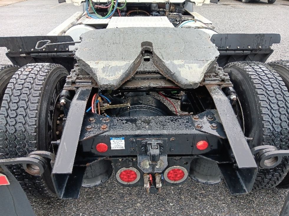 Day Cab Tractor-Heavy Duty Tractors-Freightliner-2020-T11642ST-Cleveland-TN-685,092\n\t\tmiles-$ 25,500 - Image 6