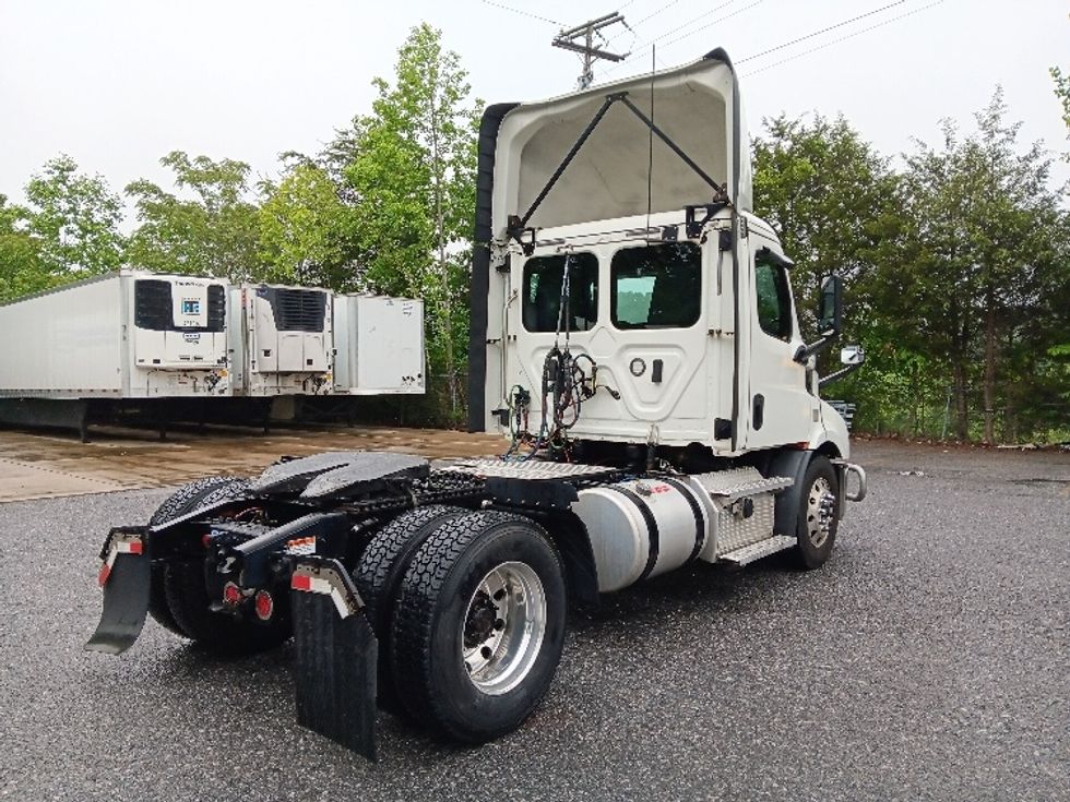 Day Cab Tractor-Heavy Duty Tractors-Freightliner-2020-T11642ST-Cleveland-TN-685,092\n\t\tmiles-$ 25,500 - Image 7