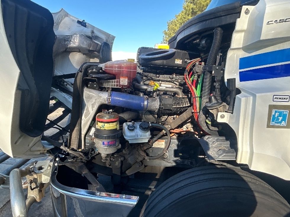 Day Cab Tractor-Heavy Duty Tractors-Freightliner-2020-T11642ST-Conyers-GA-367,626\n\t\tmiles-$ 41,750 - Image 16