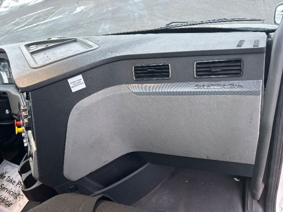 Day Cab Tractor-Heavy Duty Tractors-Freightliner-2020-T11642ST-East Chicago-IN-222,392\n\t\tmiles-$ 43,000 - Image 13