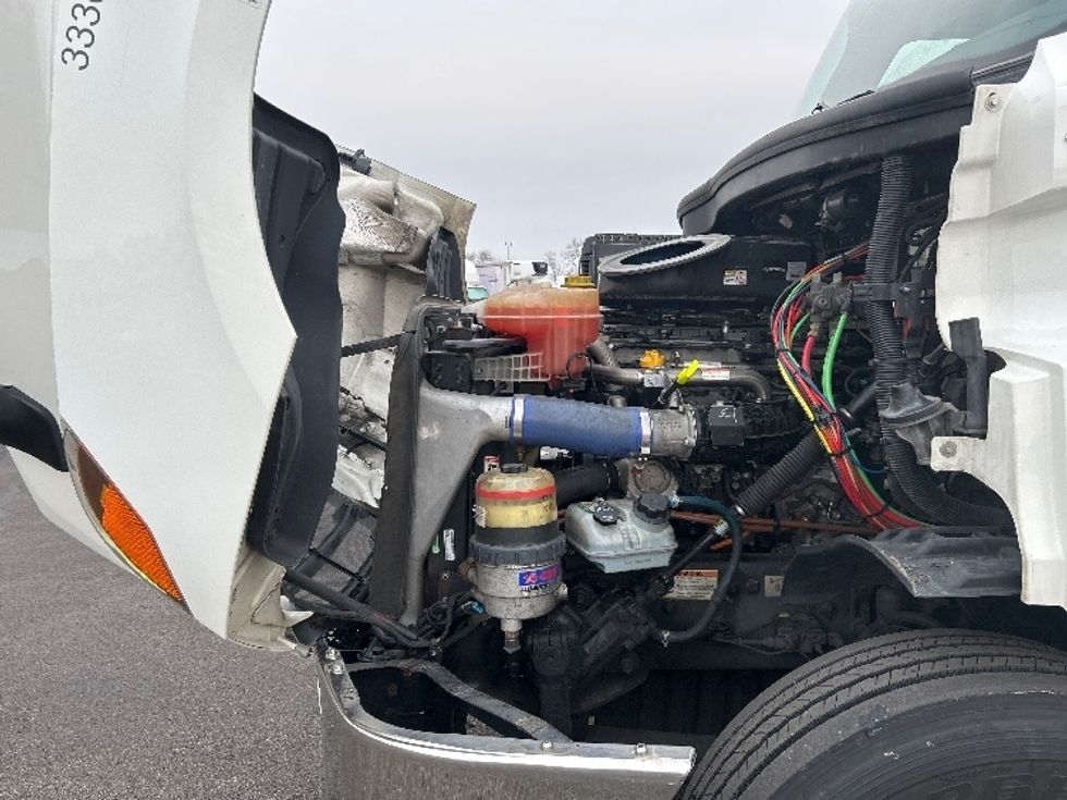 Day Cab Tractor-Heavy Duty Tractors-Freightliner-2020-T11642ST-East Chicago-IN-242,703\n\t\tmiles-$ 41,250 - Image 16