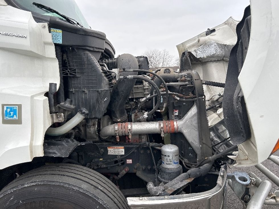 Day Cab Tractor-Heavy Duty Tractors-Freightliner-2020-T11642ST-East Chicago-IN-252,290\n\t\tmiles-$ 41,750 - Image 15