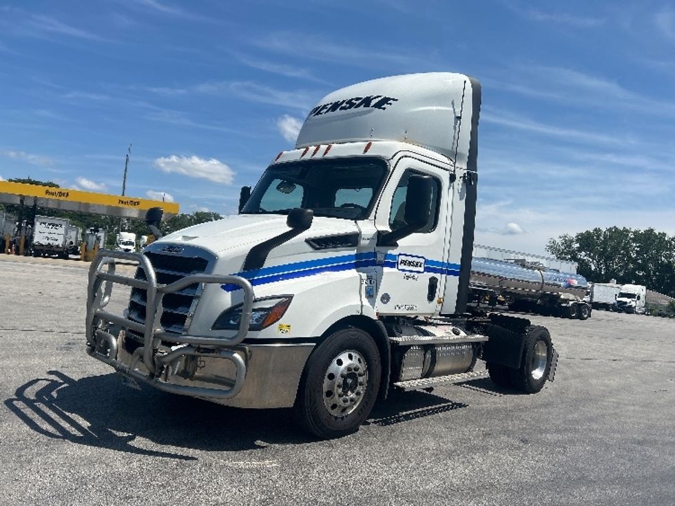 Day Cab Tractor-Heavy Duty Tractors-Freightliner-2020-T11642ST-East Chicago-IN-271,704\n\t\tmiles-$ 35,500 - Image 3