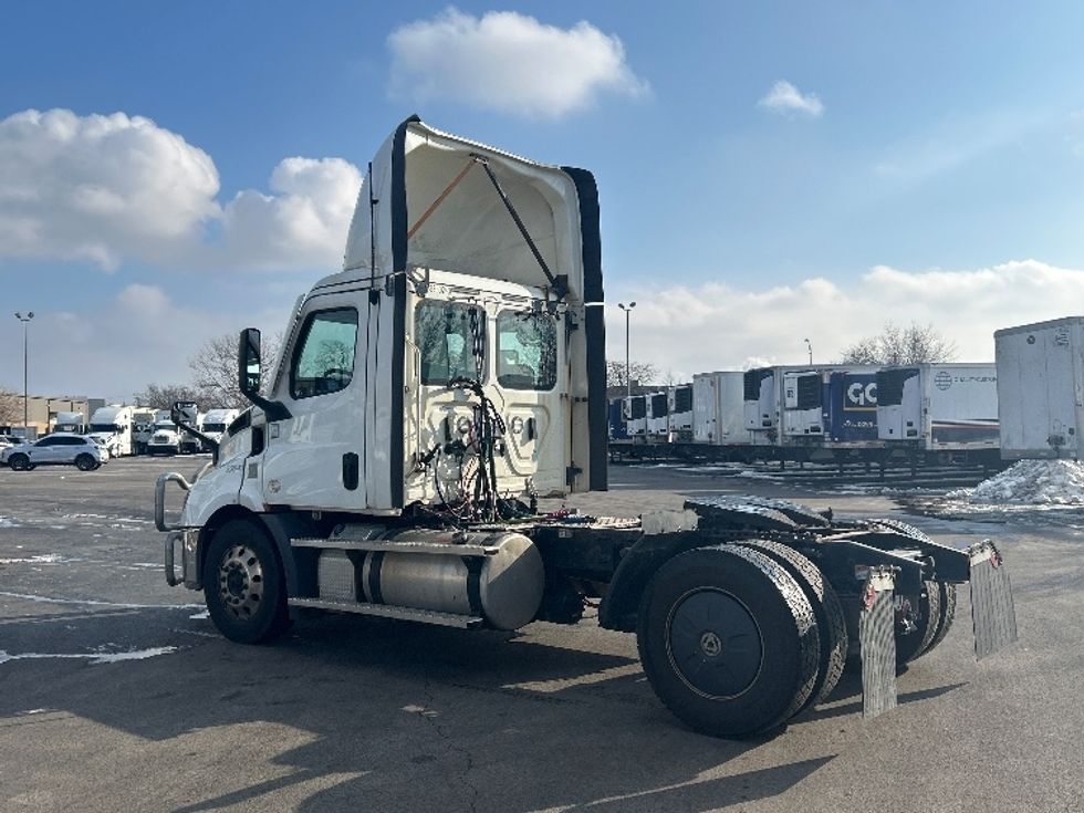 Day Cab Tractor-Heavy Duty Tractors-Freightliner-2020-T11642ST-East Chicago-IN-455,626\n\t\tmiles-$ 31,750 - Image 5