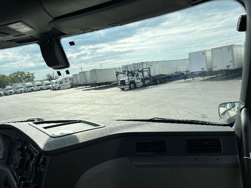 Day Cab Tractor-Heavy Duty Tractors-Freightliner-2020-T11642ST-East Chicago-IN-485,475\n\t\tmiles-$ 32,250 - Image 13