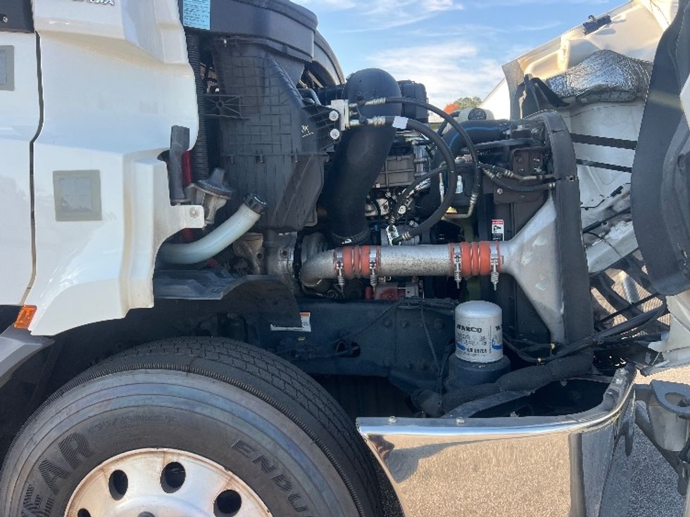 Day Cab Tractor-Heavy Duty Tractors-Freightliner-2020-T11642ST-Florence-SC-400,087\n\t\tmiles-$ 40,500 - Image 15