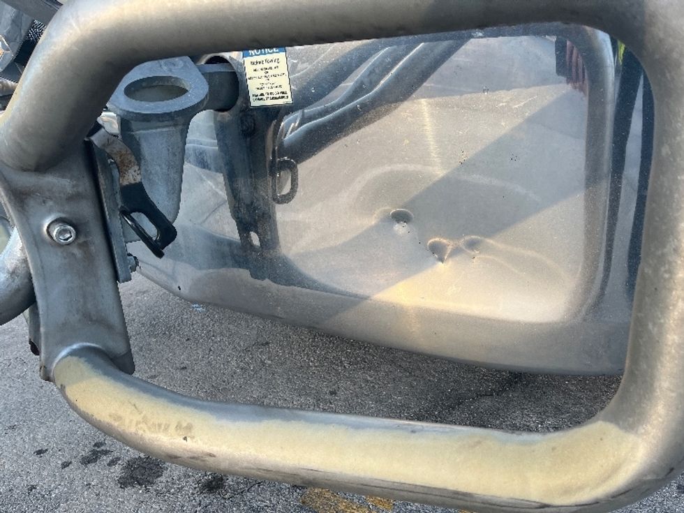 Day Cab Tractor-Heavy Duty Tractors-Freightliner-2020-T11642ST-Florence-SC-574,677\n\t\tmiles-$ 26,250 - Image 15