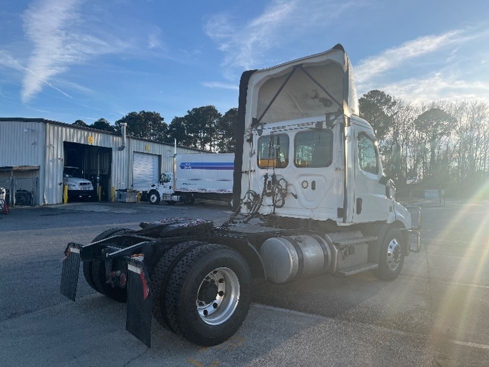 Day Cab Tractor-Heavy Duty Tractors-Freightliner-2020-T11642ST-Florence-SC-574,677\n\t\tmiles-$ 26,250 - Image 7