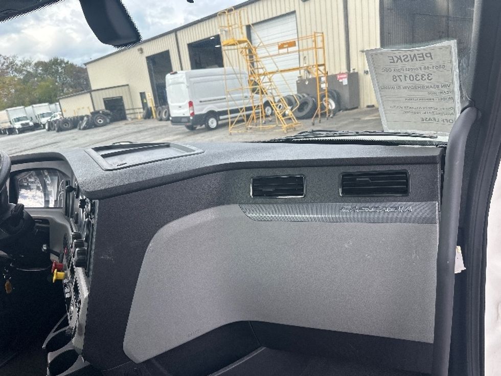 Day Cab Tractor-Heavy Duty Tractors-Freightliner-2020-T11642ST-Forest Park-GA-463,663\n\t\tmiles-$ 36,000 - Image 13