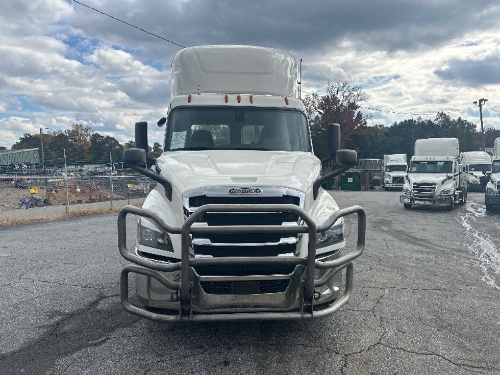 Day Cab Tractor-Heavy Duty Tractors-Freightliner-2020-T11642ST-Forest Park-GA-463,663\n\t\tmiles-$ 36,000 - Image 2