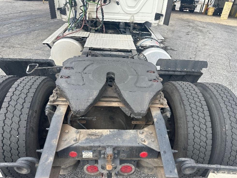 Day Cab Tractor-Heavy Duty Tractors-Freightliner-2020-T11642ST-Forest Park-GA-463,663\n\t\tmiles-$ 36,000 - Image 6