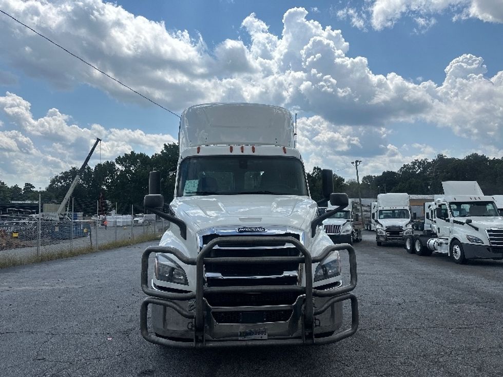 Day Cab Tractor-Heavy Duty Tractors-Freightliner-2020-T11642ST-Forest Park-GA-539,460\n\t\tmiles-$ 29,750 - Image 2