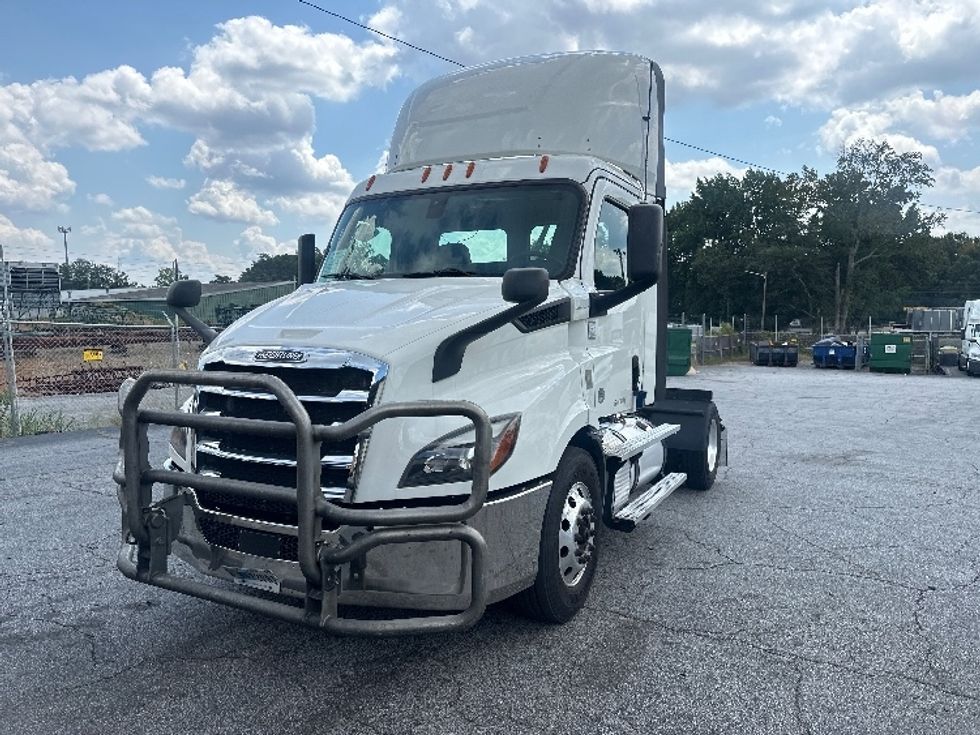 Day Cab Tractor-Heavy Duty Tractors-Freightliner-2020-T11642ST-Forest Park-GA-539,460\n\t\tmiles-$ 29,750 - Image 3