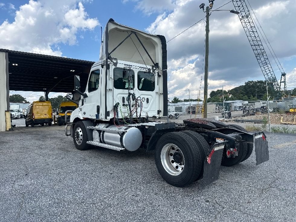 Day Cab Tractor-Heavy Duty Tractors-Freightliner-2020-T11642ST-Forest Park-GA-539,460\n\t\tmiles-$ 29,750 - Image 5