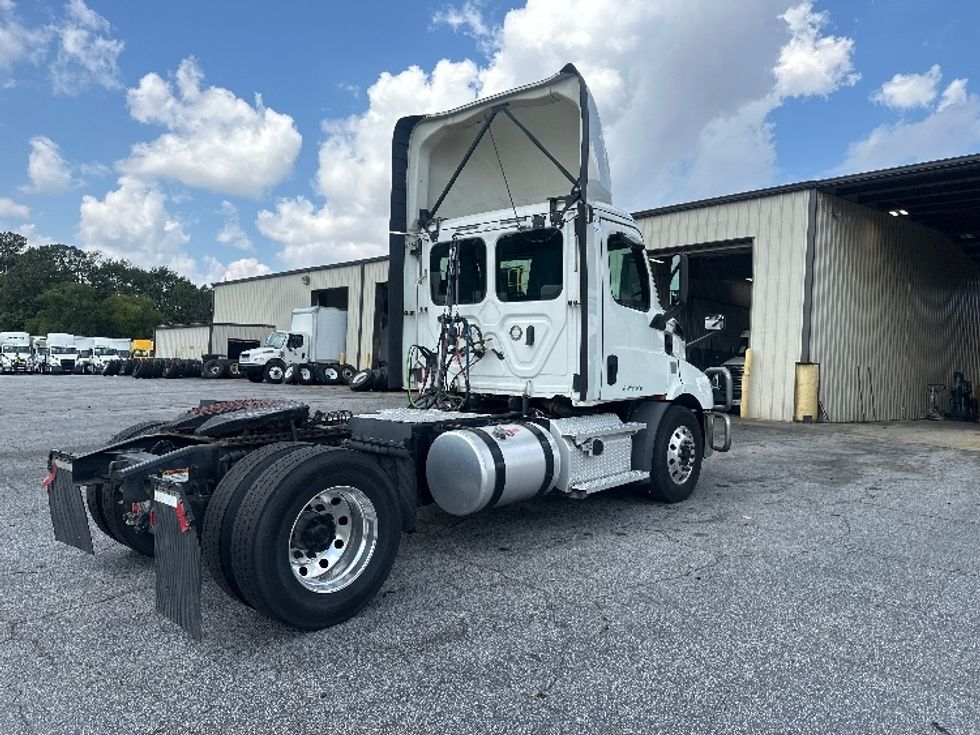 Day Cab Tractor-Heavy Duty Tractors-Freightliner-2020-T11642ST-Forest Park-GA-539,460\n\t\tmiles-$ 29,750 - Image 7