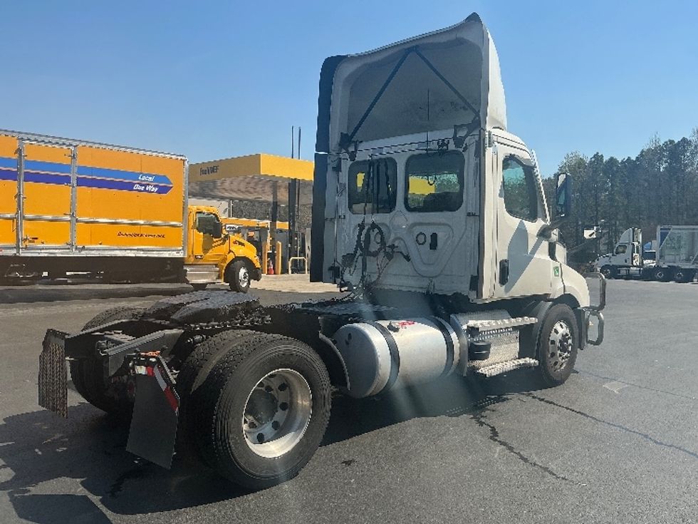 Day Cab Tractor-Heavy Duty Tractors-Freightliner-2020-T11642ST-Forest Park-GA-691,788\n\t\tmiles-$ 20,750 - Image 7
