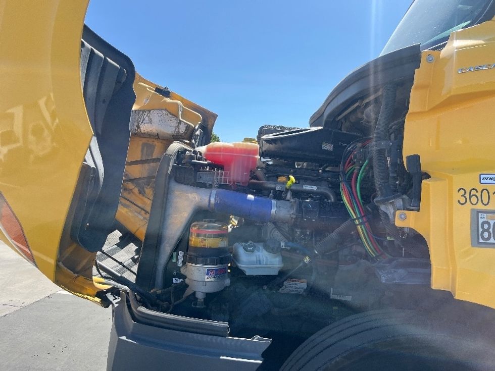 Day Cab Tractor-Heavy Duty Tractors-Freightliner-2020-T11642ST-Fresno-CA-426,345\n\t\tmiles-$ 30,250 - Image 16