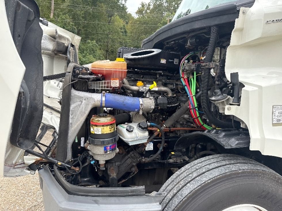 Day Cab Tractor-Heavy Duty Tractors-Freightliner-2020-T11642ST-Huntington-WV-574,650\n\t\tmiles-$ 24,750 - Image 16