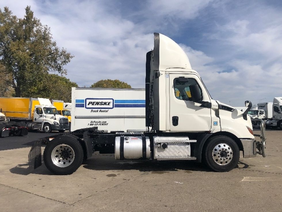 Day Cab Tractor-Heavy Duty Tractors-Freightliner-2020-T11642ST-Indianapolis-IN-468,500\n\t\tmiles-$ 31,000 - Image 8