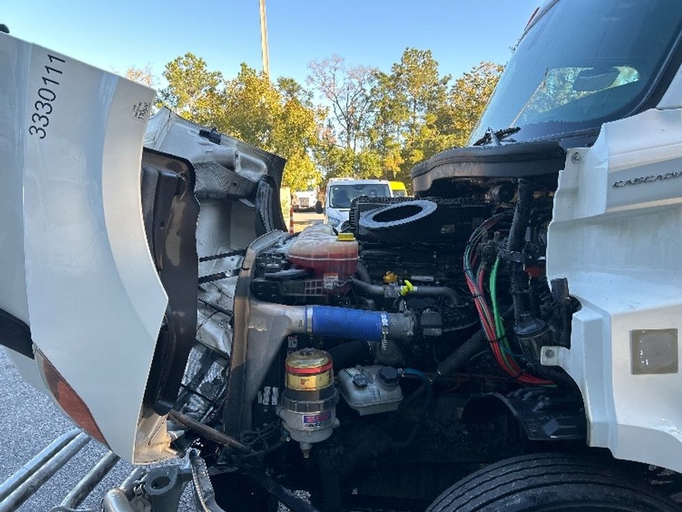 Day Cab Tractor-Heavy Duty Tractors-Freightliner-2020-T11642ST-Jacksonville-FL-584,231\n\t\tmiles-$ 26,250 - Image 16