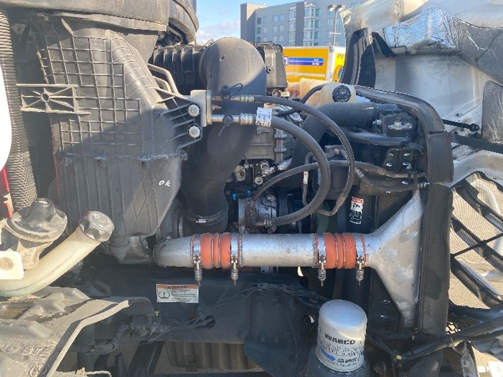 Day Cab Tractor-Heavy Duty Tractors-Freightliner-2020-T11642ST-Knoxville-TN-628,108\n\t\tmiles-$ 24,000 - Image 15