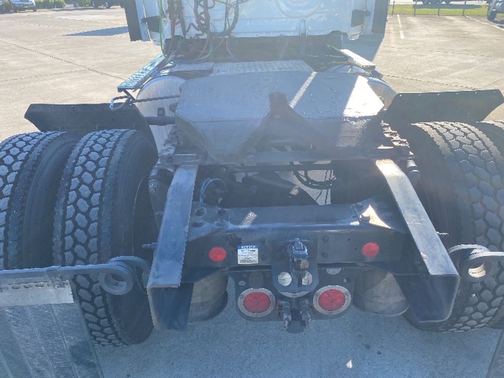 Day Cab Tractor-Heavy Duty Tractors-Freightliner-2020-T11642ST-Knoxville-TN-628,108\n\t\tmiles-$ 24,000 - Image 6