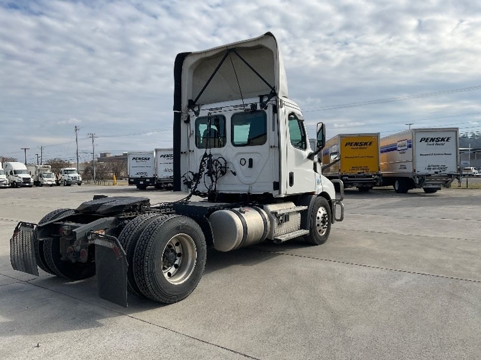Day Cab Tractor-Heavy Duty Tractors-Freightliner-2020-T11642ST-Knoxville-TN-778,681\n\t\tmiles-$ 20,750 - Image 7