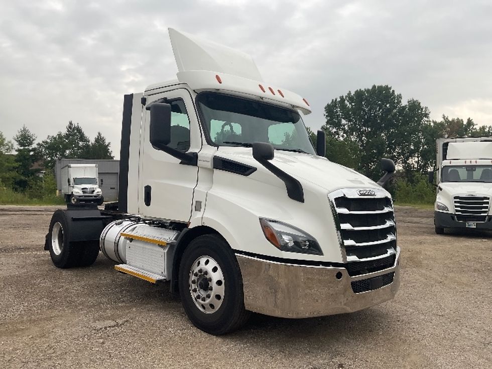 Day Cab Tractor-Heavy Duty Tractors-Freightliner-2020-T11642ST-La Porte-IN-172,746\n\t\tmiles-$ 47,250 - Image 1