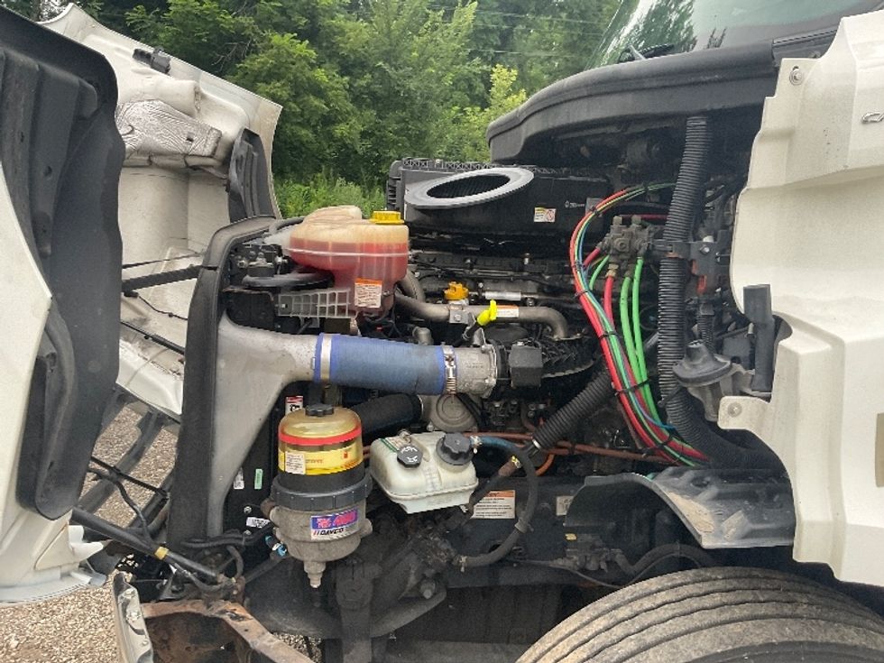Day Cab Tractor-Heavy Duty Tractors-Freightliner-2020-T11642ST-La Porte-IN-172,746\n\t\tmiles-$ 47,250 - Image 16